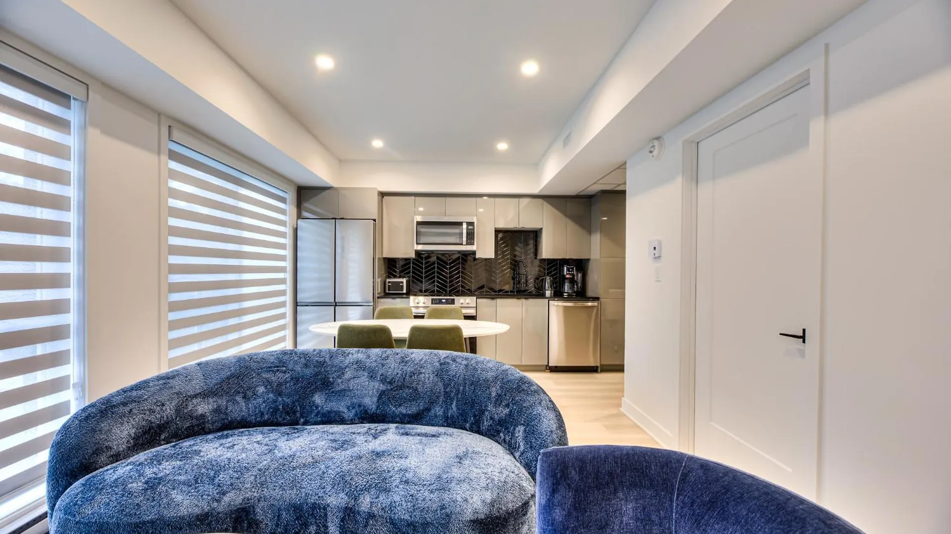 Montreal Restful Nights, Adventure Days Await! Apartment