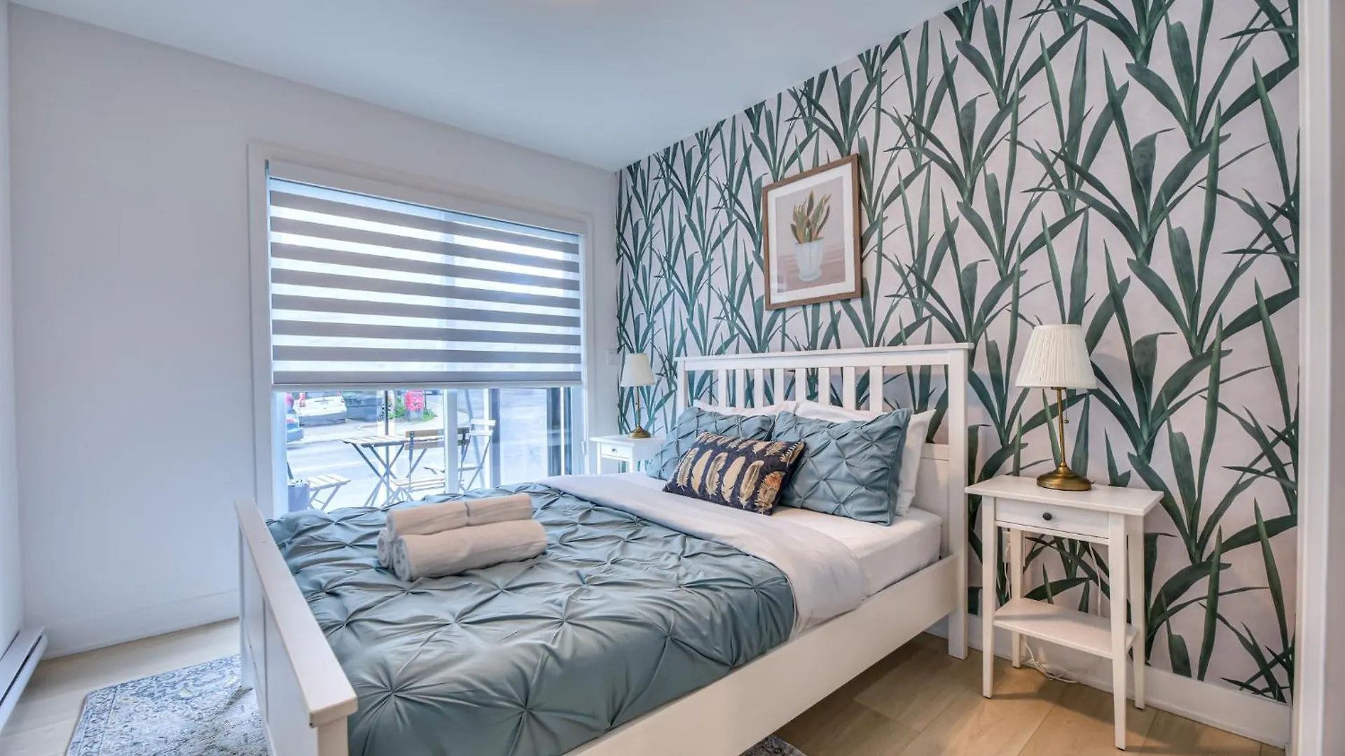 Montreal Restful Nights, Adventure Days Await! Apartment