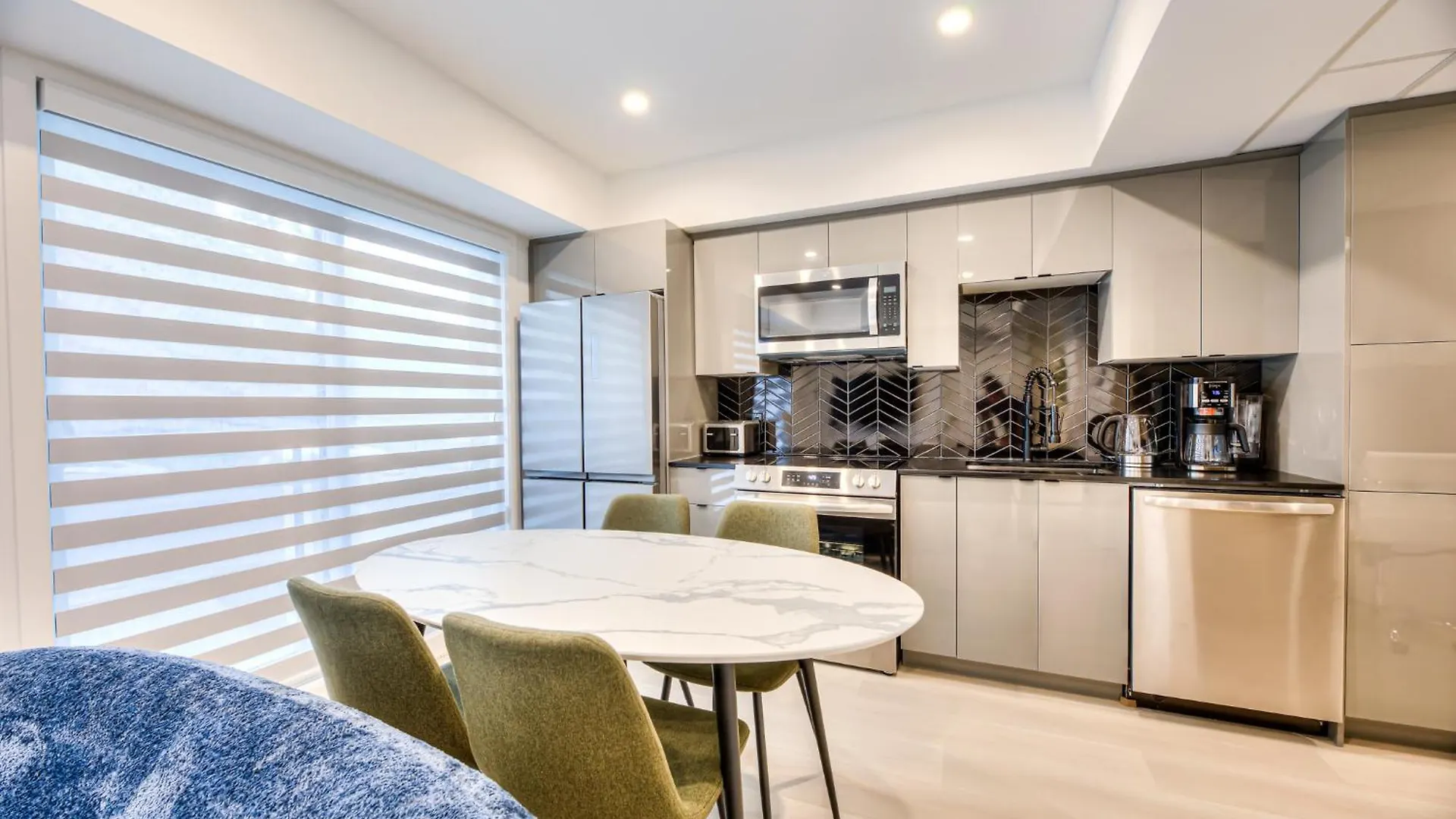 Montreal Restful Nights, Adventure Days Await! Apartment Canada