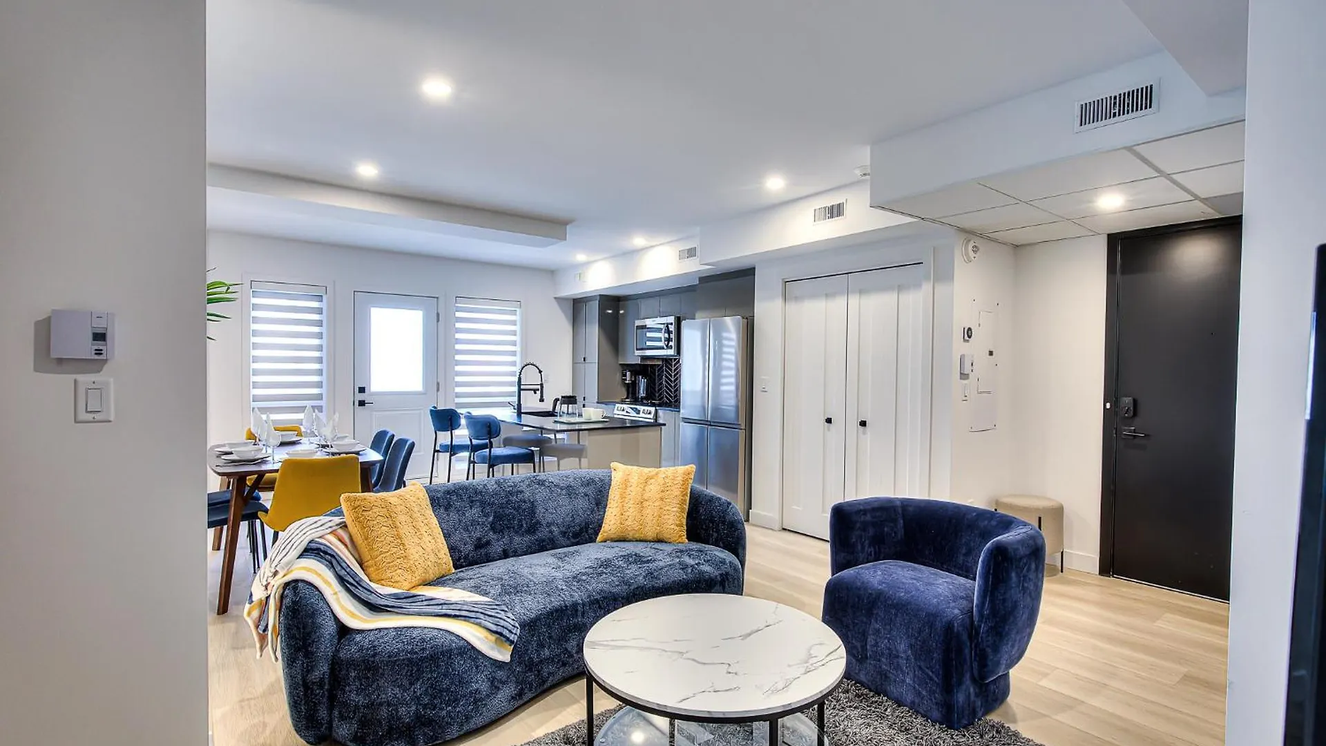 Montreal Restful Nights, Adventure Days Await! Apartment