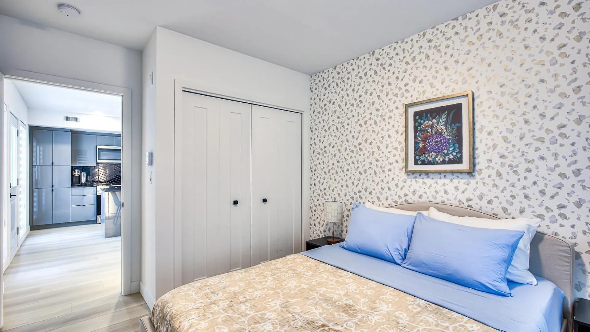 Montreal Restful Nights, Adventure Days Await! Apartment Canada