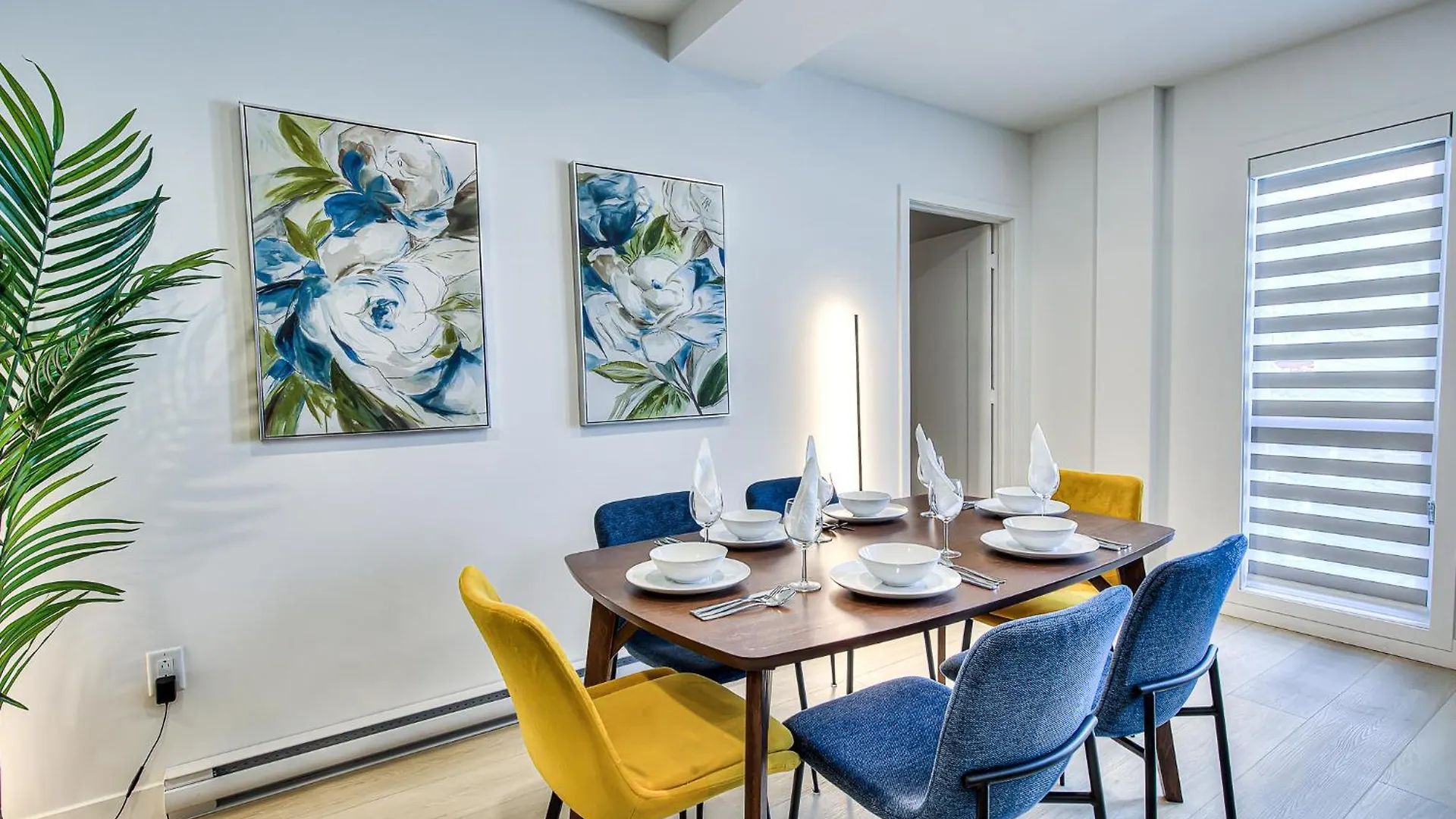 Montreal Restful Nights, Adventure Days Await! Apartment Canada