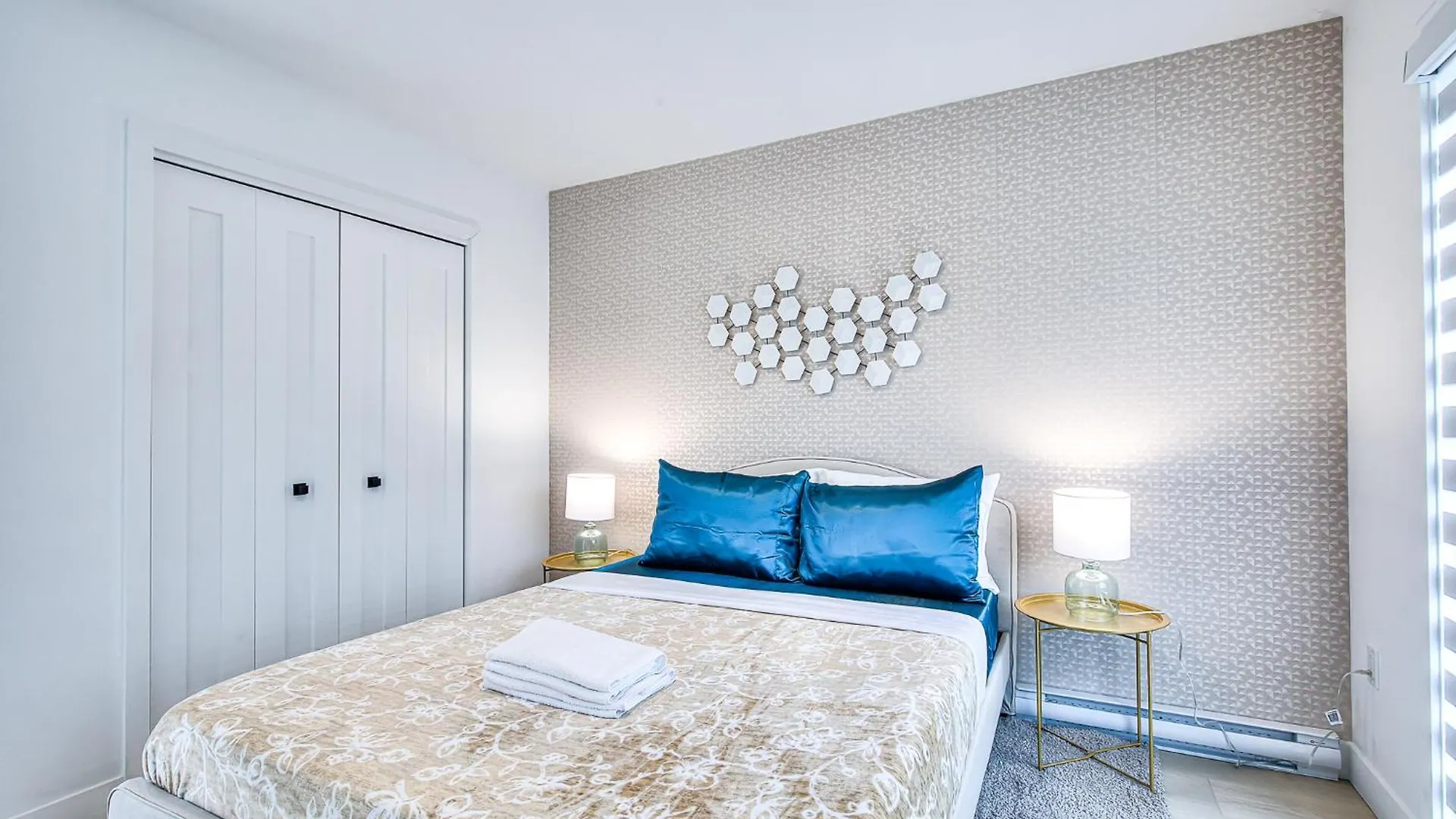 Montreal Restful Nights, Adventure Days Await! Apartment