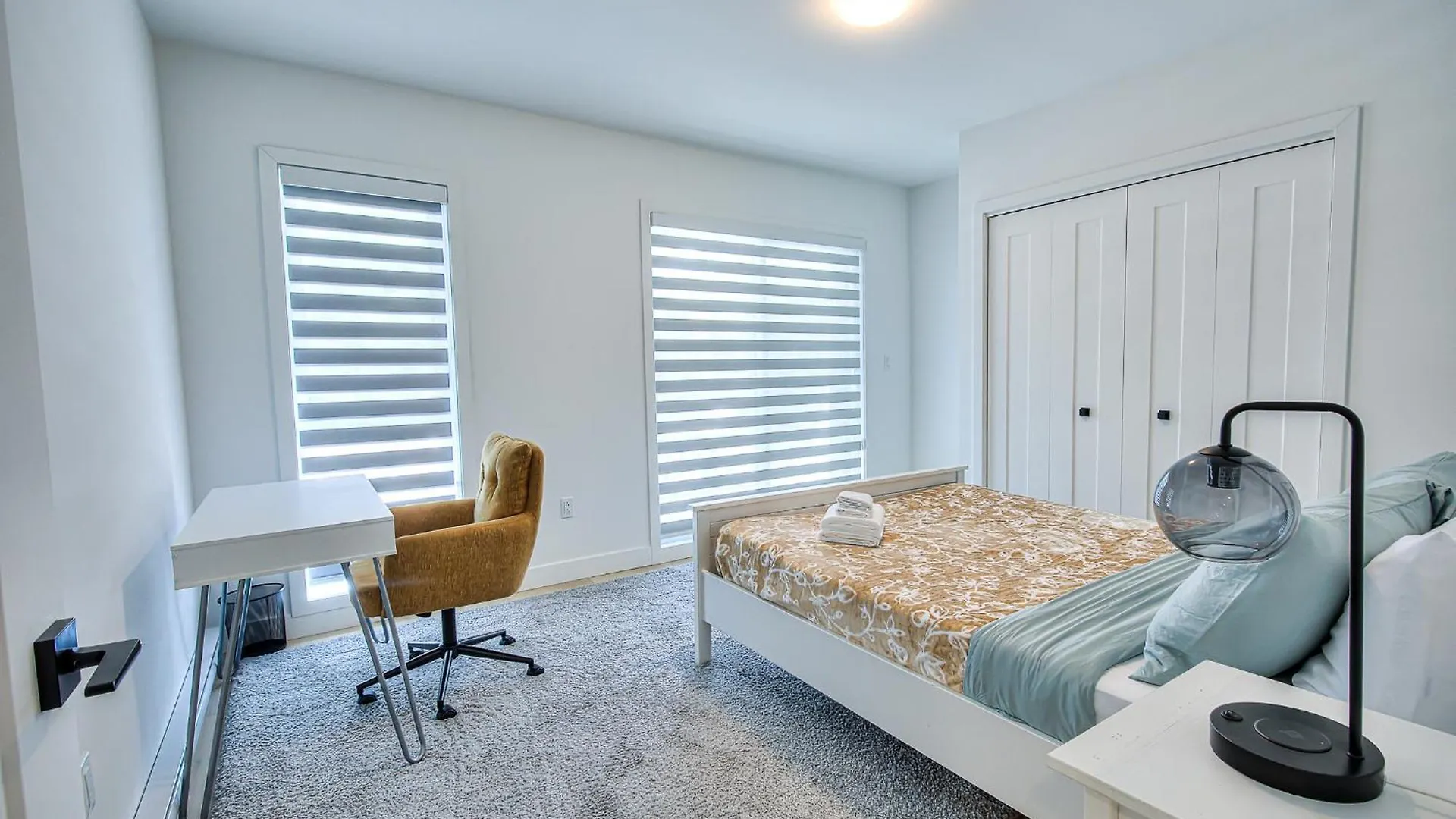 Montreal Restful Nights, Adventure Days Await! Apartment