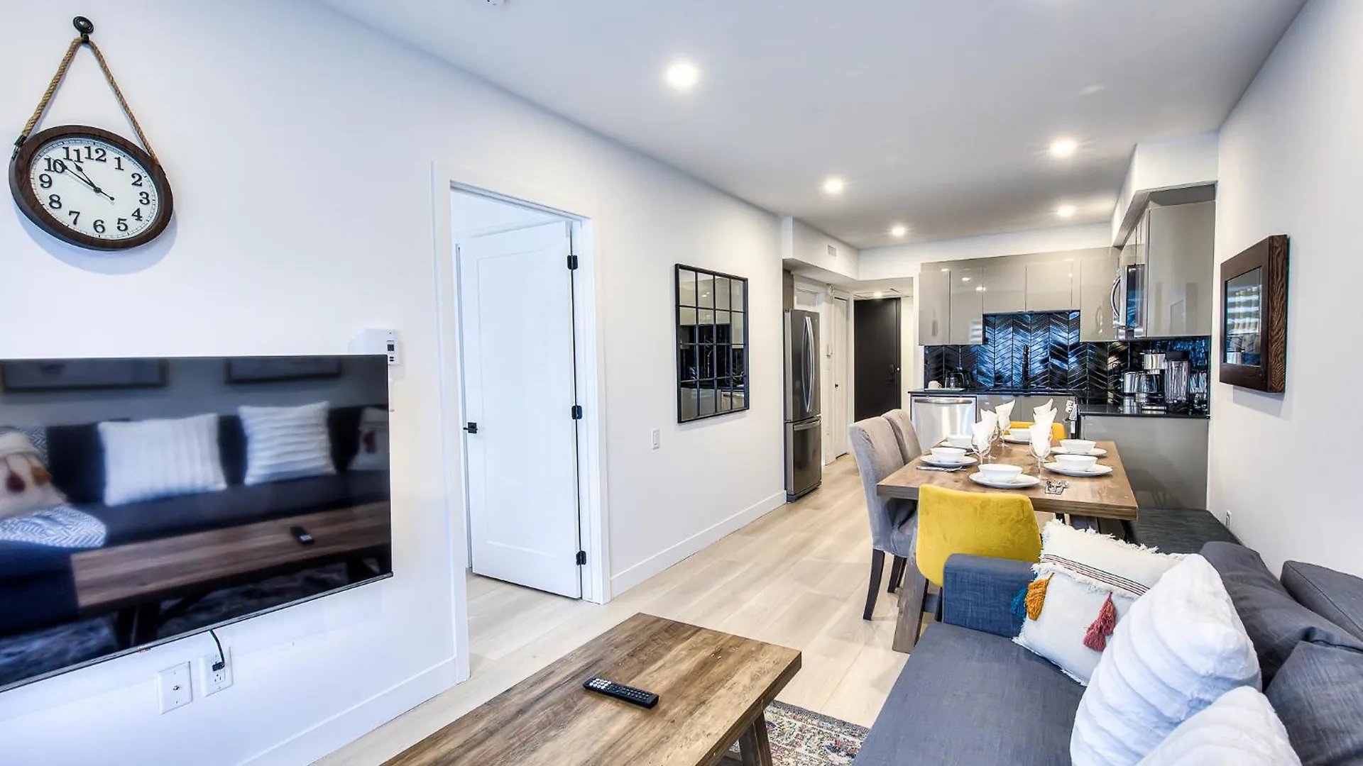 Montreal Restful Nights, Adventure Days Await! Apartment 0*,