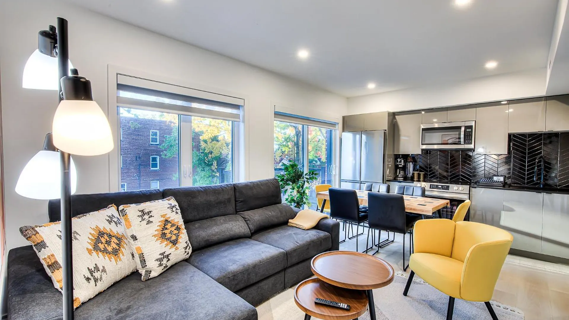 Montreal Restful Nights, Adventure Days Await! Apartment 0*,