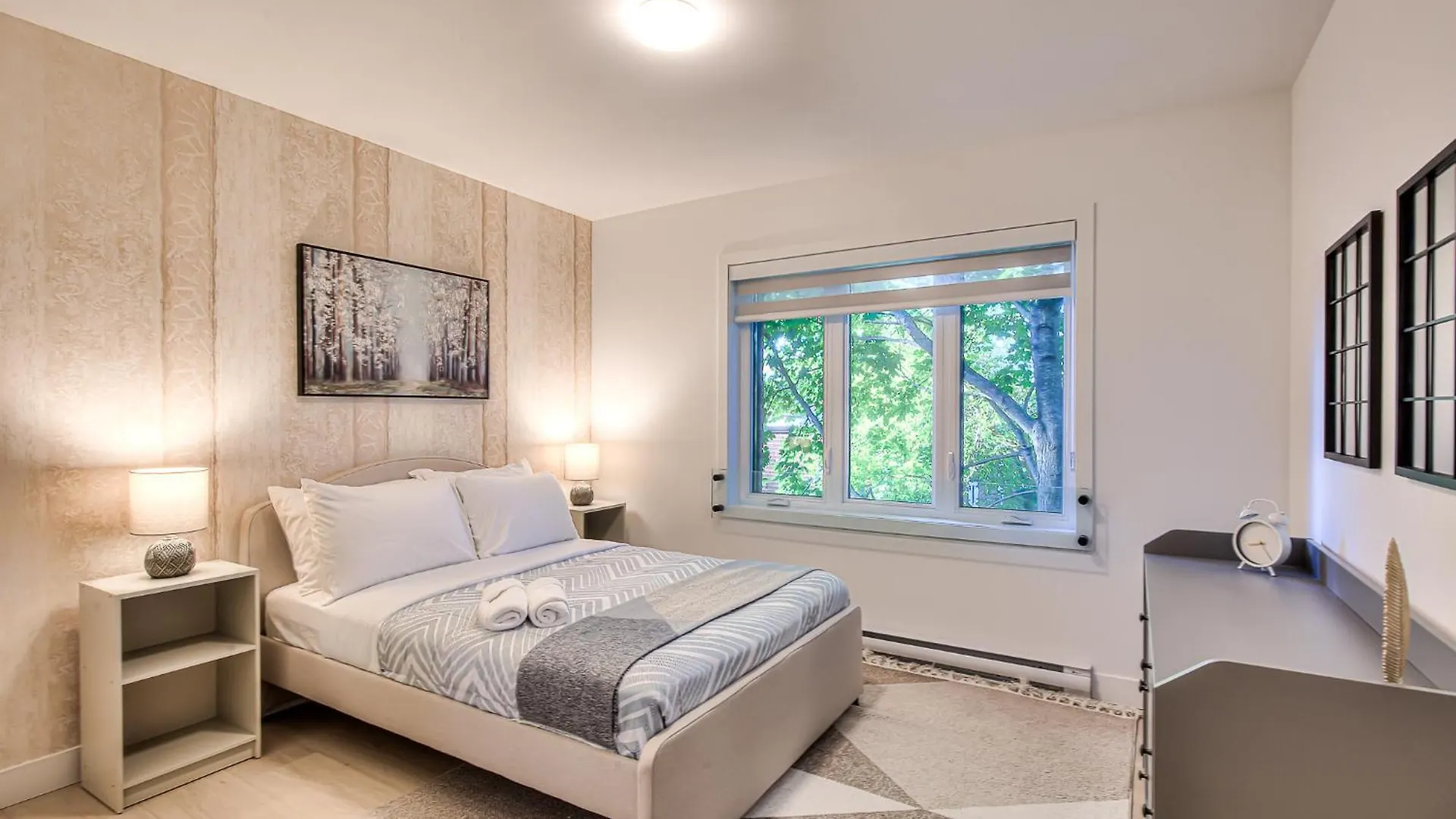 Montreal Restful Nights, Adventure Days Await! Apartment