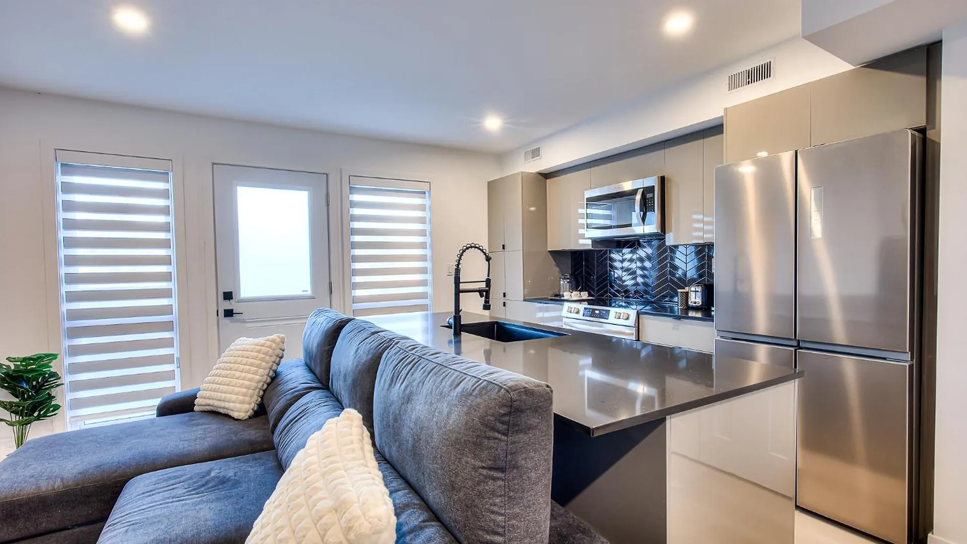 Montreal Restful Nights, Adventure Days Await! Apartment 0*,  Canada